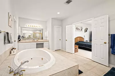 7118 Windwater Parkway N, Houston, TX 77036 - Photo 32