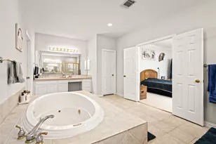 7118 Windwater Pkwy N, Houston, TX 77036 - Photo 32