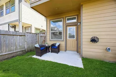 323 Biltmore Loop, Montgomery, TX 77316 - Photo 26