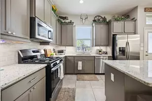 323 Biltmore Loop, Montgomery, TX 77316 - Photo 10