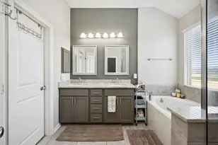 323 Biltmore Loop, Montgomery, TX 77316 - Photo 20