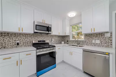 1716 Crestdale Drive #10, Houston, TX 77080 - Photo 14