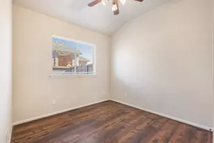 4105 Canterbury Park Ln, Pearland, TX 77584 - Photo 20