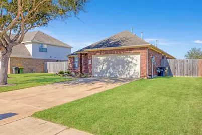 4105 Canterbury Park Lane, Pearland, TX 77584 - Photo 2