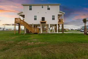 18103 Shaman Dr, Galveston, TX 77554 - Photo 42