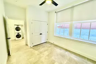 2102 Mechanic St, Galveston, TX 77550 - Photo 10