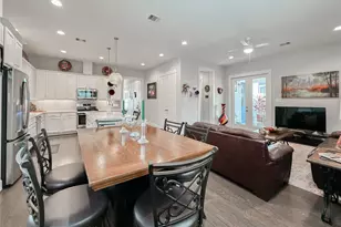 1104 Pearlwood Dr, Houston, TX 77008 - Photo 14