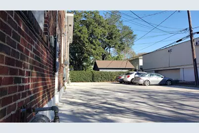 3719 Audubon Place #1, Houston, TX 77006 - Photo 10