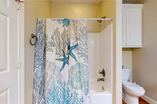 906 Helen Blvd, Crystal Beach, TX 77650 - Photo 24