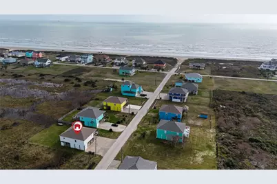 906 Helen Boulevard, Crystal Beach, TX 77650 - Photo 34
