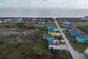 906 Helen Blvd, Crystal Beach, TX 77650 - Photo 34