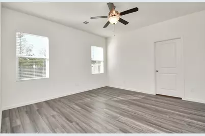 13427 Harrow Park Lane, Houston, TX 77049 - Photo 22