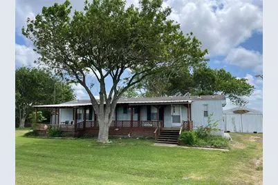 89 Edgewater, Port Lavaca, TX 77979 - Photo 1