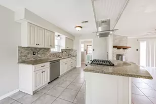 197 County Rd 6768, Dayton, TX 77535 - Photo 8