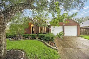 6607 Springcrest Dr, Sugar Land, TX 77479 - Photo 1