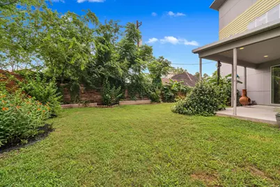 1310 Du Lock Ln Lane, Houston, TX 77055 - Photo 2