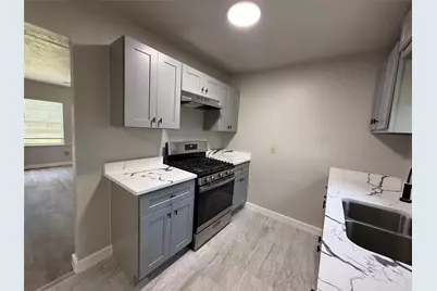 5402 Flamingo Drive, Houston, TX 77033 - Photo 4
