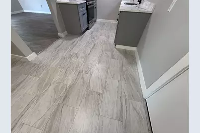 5402 Flamingo Drive, Houston, TX 77033 - Photo 12