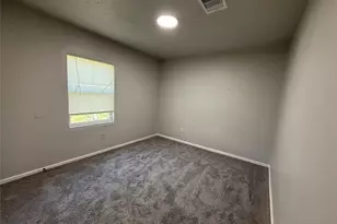 5402 Flamingo Dr, Houston, TX 77033 - Photo 18