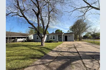 5402 Flamingo Drive, Houston, TX 77033 - Photo 2