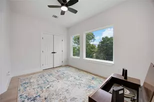 2112 Des Chaumes St, Houston, TX 77026 - Photo 24