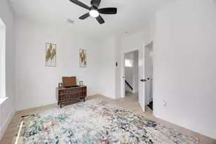2112 Des Chaumes St, Houston, TX 77026 - Photo 26