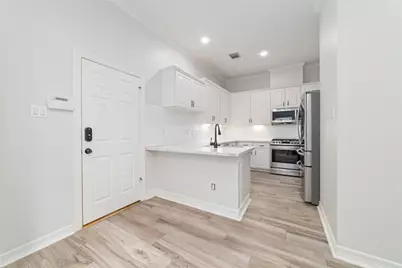 5404 Blossom Street, Houston, TX 77007 - Photo 14