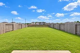 10166 Red Orchid Dr, Houston, TX 77016 - Photo 12