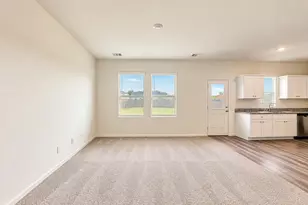 10166 Red Orchid Dr, Houston, TX 77016 - Photo 6