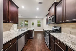 6438 Stoney Creek Dr, Pasadena, TX 77503 - Photo 10