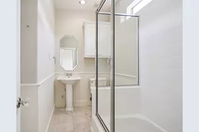 1477 Missouri Street, Houston, TX 77006 - Photo 22