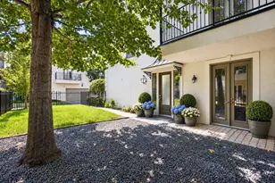 1477 Missouri St, Houston, TX 77006 - Photo 2