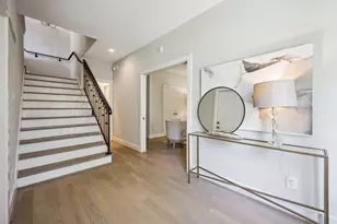 1477 Missouri St, Houston, TX 77006 - Photo 10