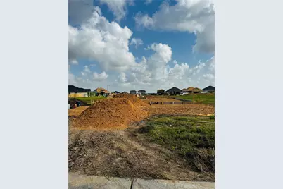 12125 Cannon Cove Lane, Texas City, TX 77591 - Photo 2