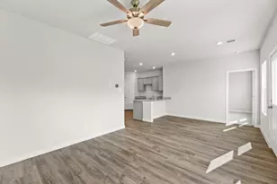 8301 Rose Quartz Dr, Texas City, TX 77591 - Photo 14