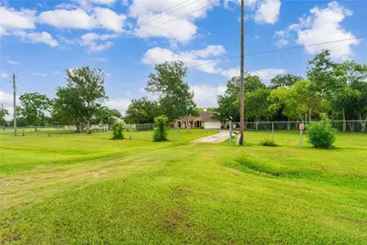11506 Tri City Beach Road, Baytown, TX 77523 - Photo 22