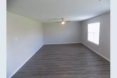 21711 Falcongate Court, Humble, TX 77338 - Photo 4