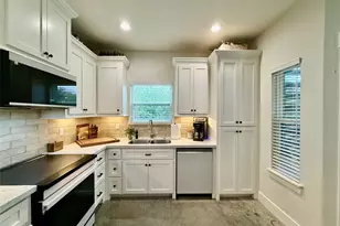 133 Ellis Ln, West Columbia, TX 77486 - Photo 8