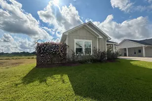 133 Ellis Ln, West Columbia, TX 77486 - Photo 2