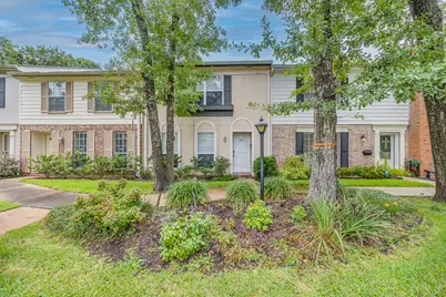 9706 Westview Drive #3, Houston, TX 77055 - Photo 10