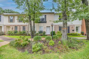 9706 Westview Dr, Houston, TX 77055 - Photo 10