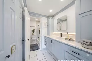 9706 Westview Dr, Houston, TX 77055 - Photo 8