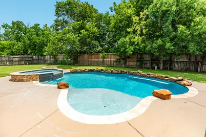 607 Walnut Street, Lake Jackson, TX 77566 - Photo 10