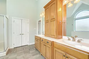 607 Walnut St, Lake Jackson, TX 77566 - Photo 28