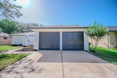 1126 Beechbend Drive, Missouri City, TX 77489 - Photo 2
