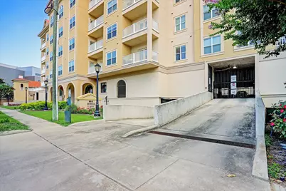 2203 Dorrington Street Street #205, Houston, TX 77030 - Photo 22