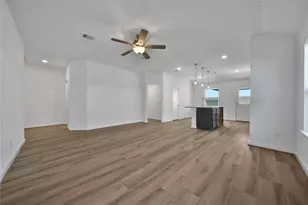 1828 Rory Christine Dr, Rosharon, TX 77583 - Photo 10