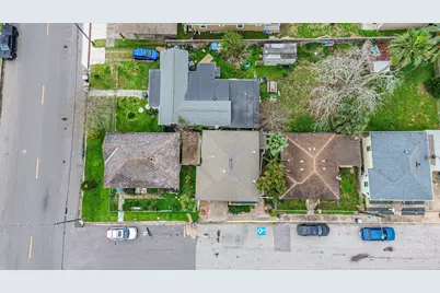 3705 Avenue Q 1/2, Galveston, TX 77550 - Photo 14