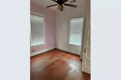 3705 Avenue Q 1/2, Galveston, TX 77550 - Photo 12