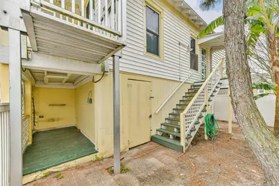 3705 Avenue Q 1/2, Galveston, TX 77550 - Photo 20